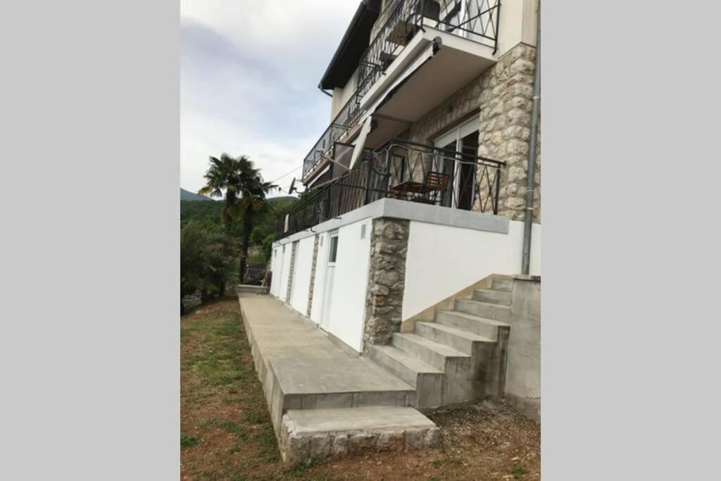 Breathtaking Sea View App For 2+1, Bbq ...... Apartman Abbázia Kültér fotó
